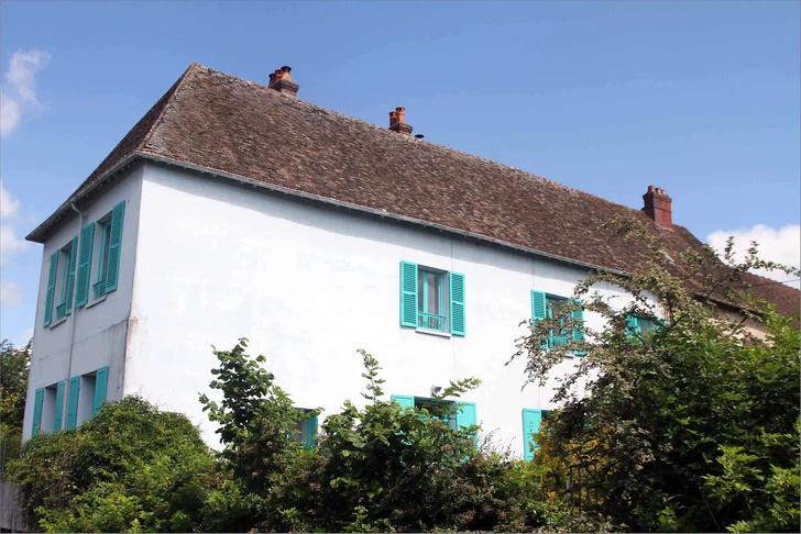 «Дом с голубыми ставнями» в усадьбе Клода Моне в Живерни