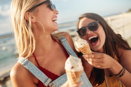 радость путешествия друзья мороженое