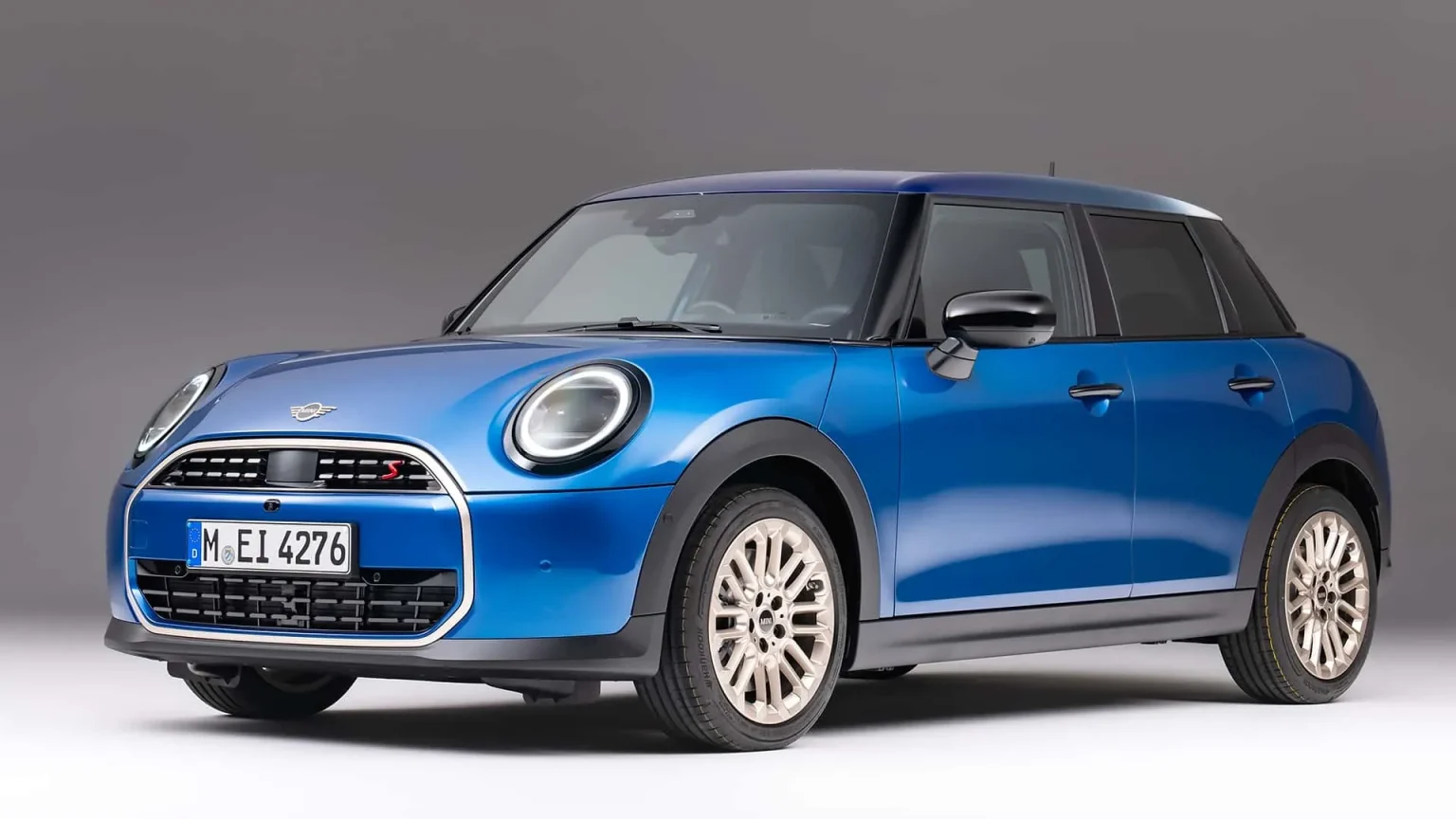 пятидверный Mini Cooper 2024