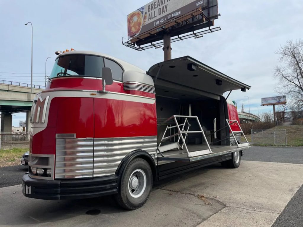 GM Futurliner